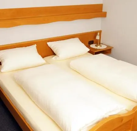 Hotel-gasthof Rotes Ross 3* Heroldsberg