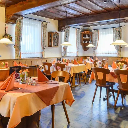 Hotel Hotel-gasthof Rotes Ross Heroldsberg