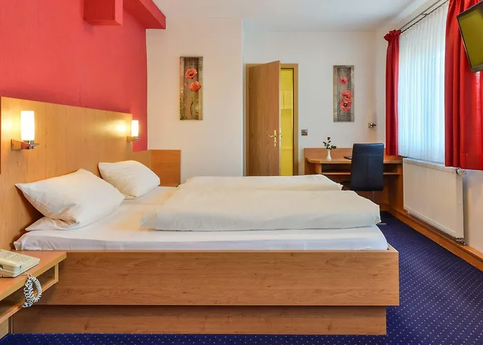ホテル Hotel-gasthof Rotes Ross Heroldsberg