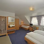 ホテル Hotel-gasthof Rotes Ross Heroldsberg